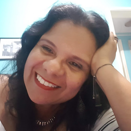 Elizabeth Alves Photo 24