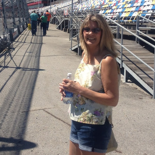 Debra Sewell Photo 12