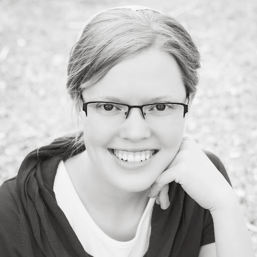 Amy Gillett Photo 17