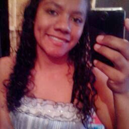 Aimee Sanchez Photo 9