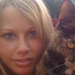 Traci Matthews Photo 23