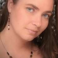 Jennifer Wand Photo 8