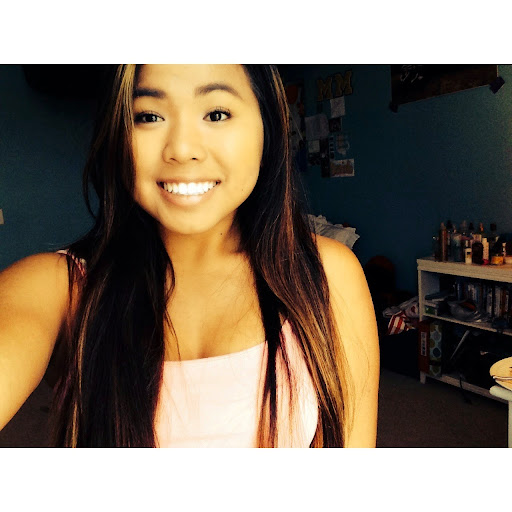 Danielle Metzger Photo 12