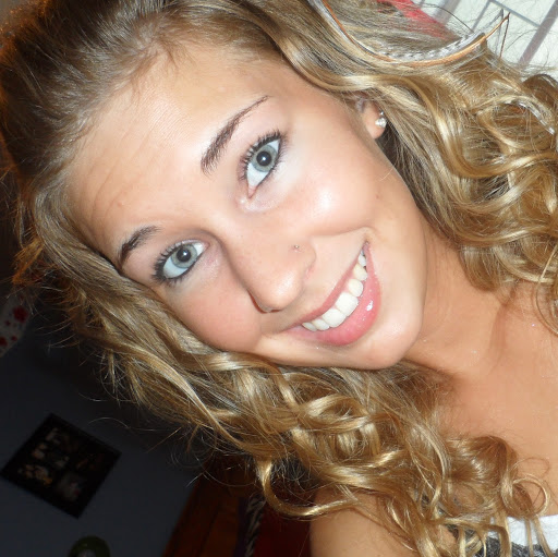 Rebecca Hamilton Photo 10