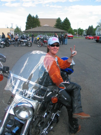 Jennifer Holman Photo 35