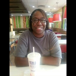 Cynthia Candelario Photo 4