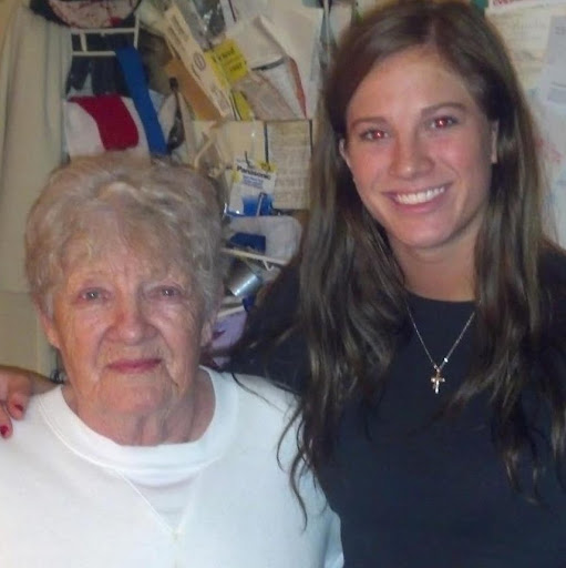 Carrie Christian Photo 14