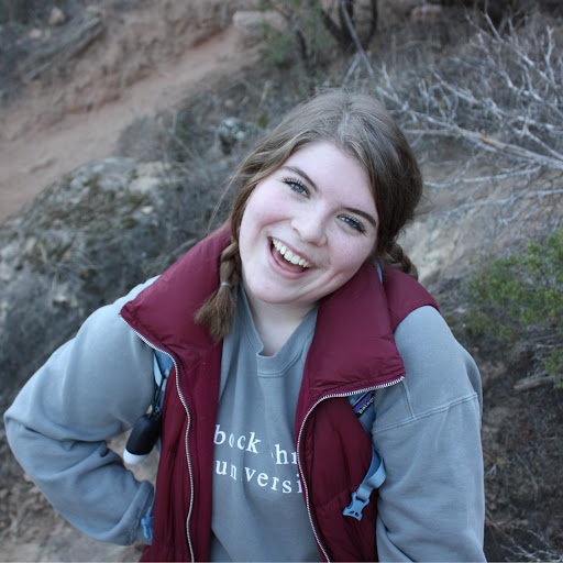 Elizabeth Bray Photo 46