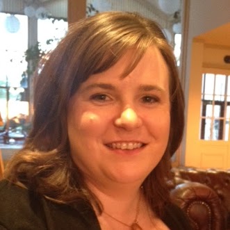 Michelle Finch Photo 17