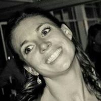 Julie Loftus Photo 15