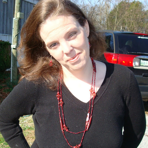 Angela Travis Photo 26