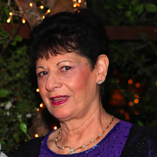 Rachel Robinson Photo 19