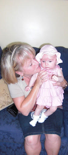 Julie Bartlett Photo 17