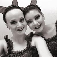 Andrea Straub Photo 10