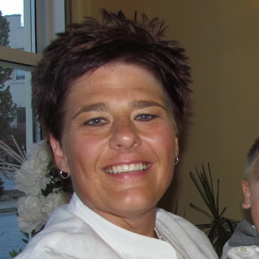 Julia Hodges Photo 26