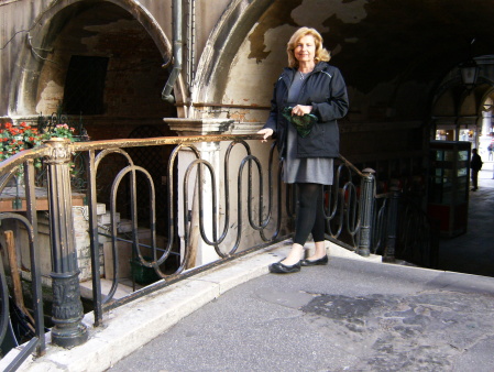 Janet Lawson Photo 15