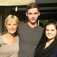 Carol Mathews Photo 11