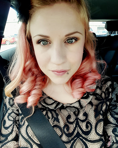 Amy Lancaster Photo 10