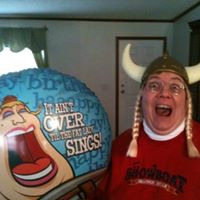 Paula Gillis Photo 10