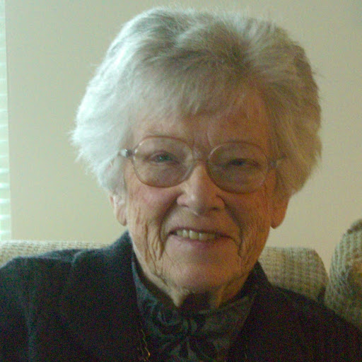 Gloria Pratt Photo 27