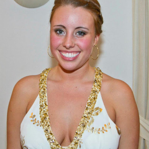 Nicole Houston Photo 6