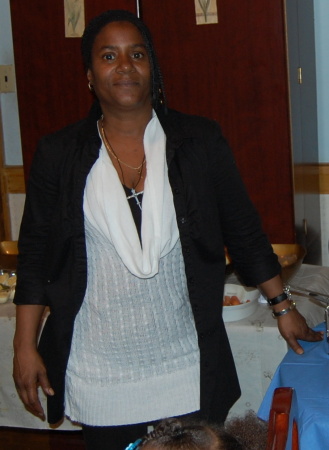 Michelle Roberts Photo 43