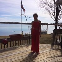 Victoria Schroeder Photo 30