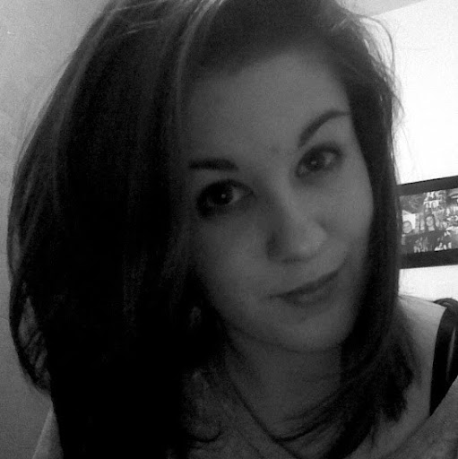 Sarah Whitaker Photo 18