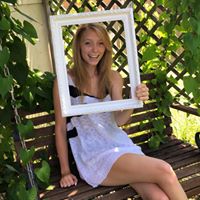 Victoria Atkinson Photo 9