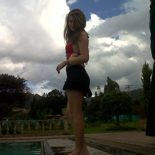 Shelly Perez Photo 5