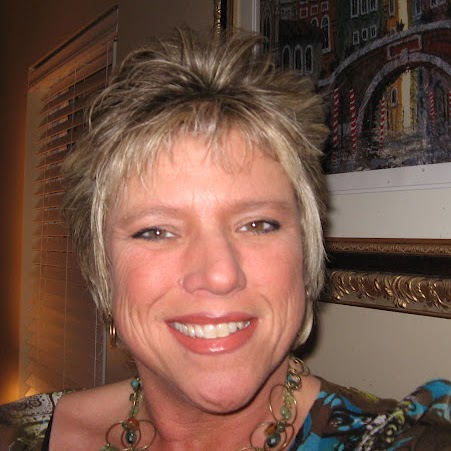 Michelle Mclaughlin Photo 24