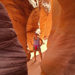 Laura Hathaway Photo 15