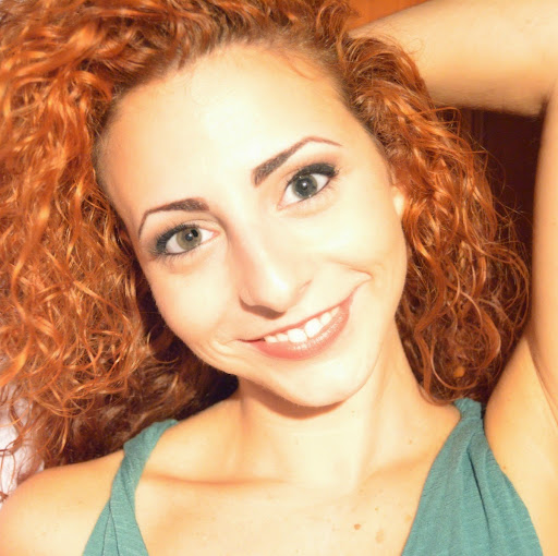 Angela Navarro Photo 20