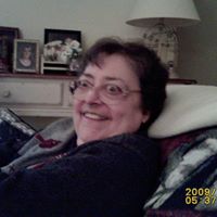 Sandy Everett Photo 21