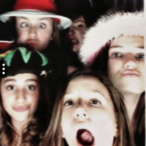 Caroline Carlson Photo 29