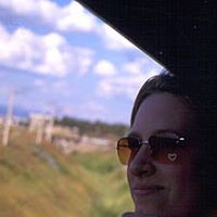 Kristin Lund Photo 12