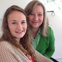 Julie Kennedy Photo 34