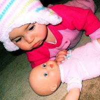 Jennifer Lomax Photo 7