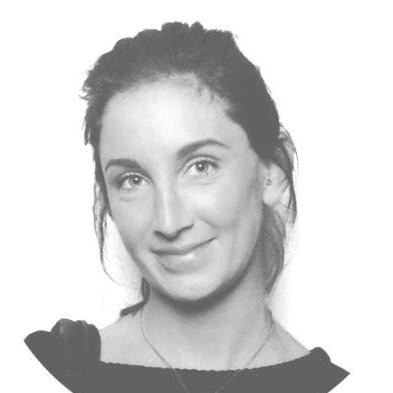 Julia Short Photo 17