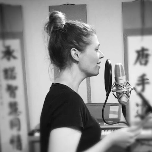 Sarah Thompson Photo 40 Sarah Thompson Photo 40