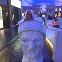 Laurie Blum Photo 17