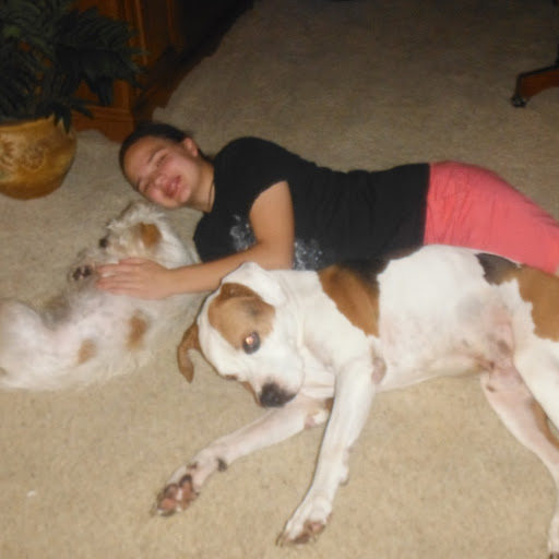 Theresa Simmons Photo 32