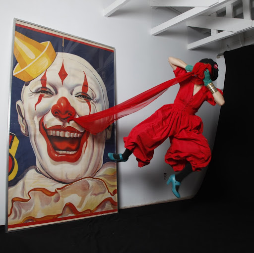 Laura Cohen Photo 22