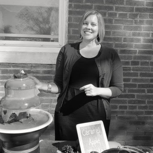 Melanie Richardson Photo 11