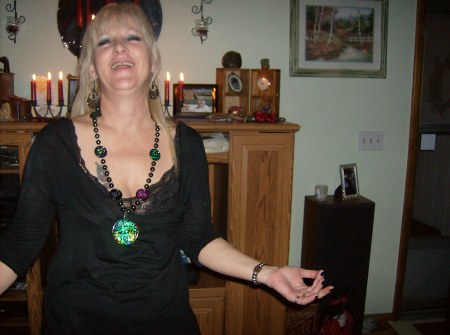 Connie Groves Photo 6