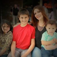 Lindsay Roach Photo 5