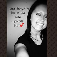 Nicole Hahn Photo 13