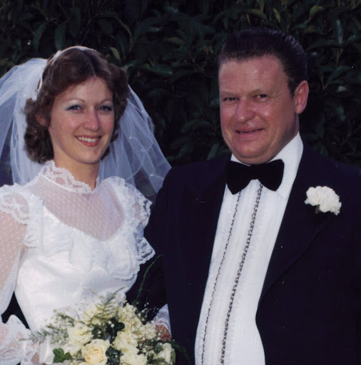 Debra Haley Photo 32