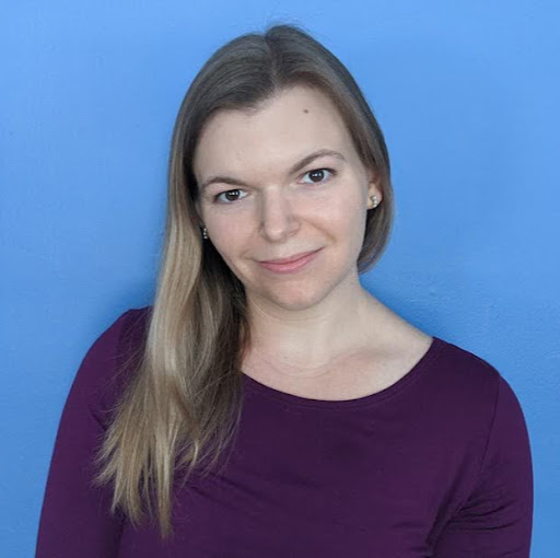 Laura Leone Photo 33