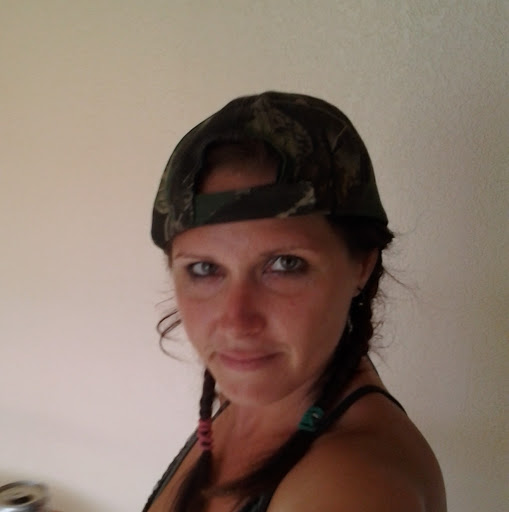 Christina Howe Photo 17
